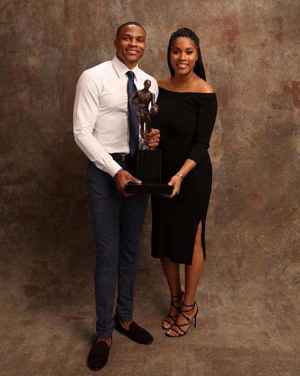 王曼昱回应伤病：每个人都面临困难，会用责任感和使命感克服