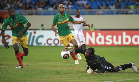 无缘直通世界杯后麦克拉伦辞职，迪尼：他照着稿子念，很虚伪