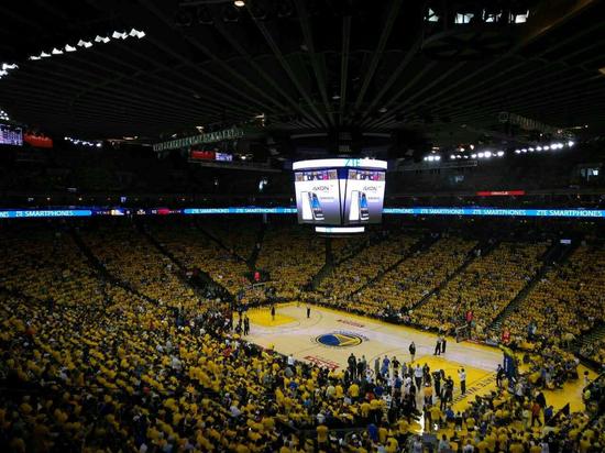 Zeus回应女学生被开除：我没做错任何事但感到很遗憾 女生未提过有男友