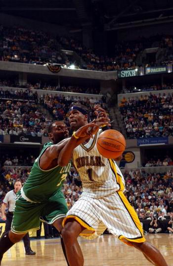 利拉德无限期缺席，NBA联盟工资帽上涨10%，快船哈登下一场或出战成疑